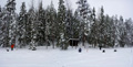 Eteläpäässä järveä on laavu ja nuotiopaikka, joka on kalamiesten käytössä. Puuhuoltoa on pyritty hoitamaan läpi vuoden.